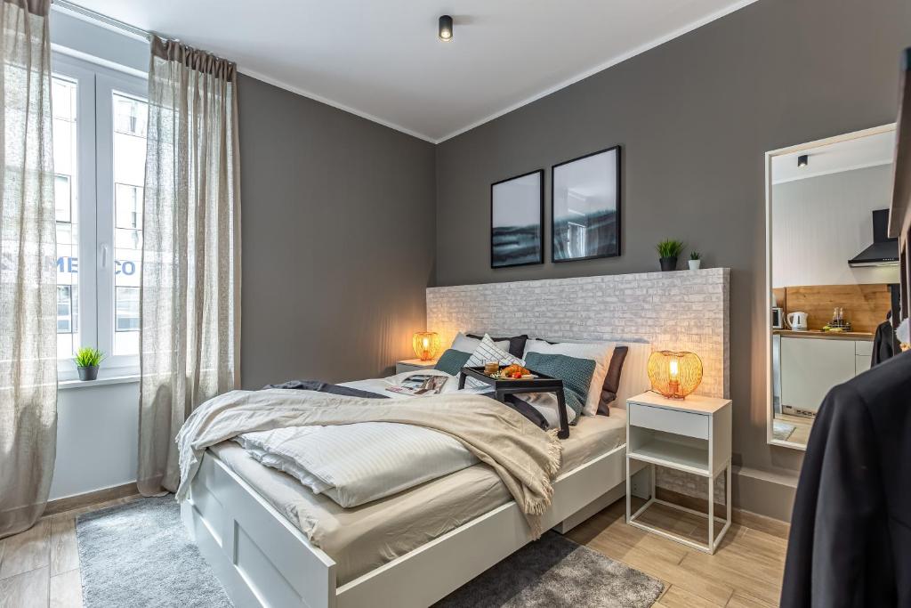 8edc0de4-554c-448f-a5b8-fbb329147b59