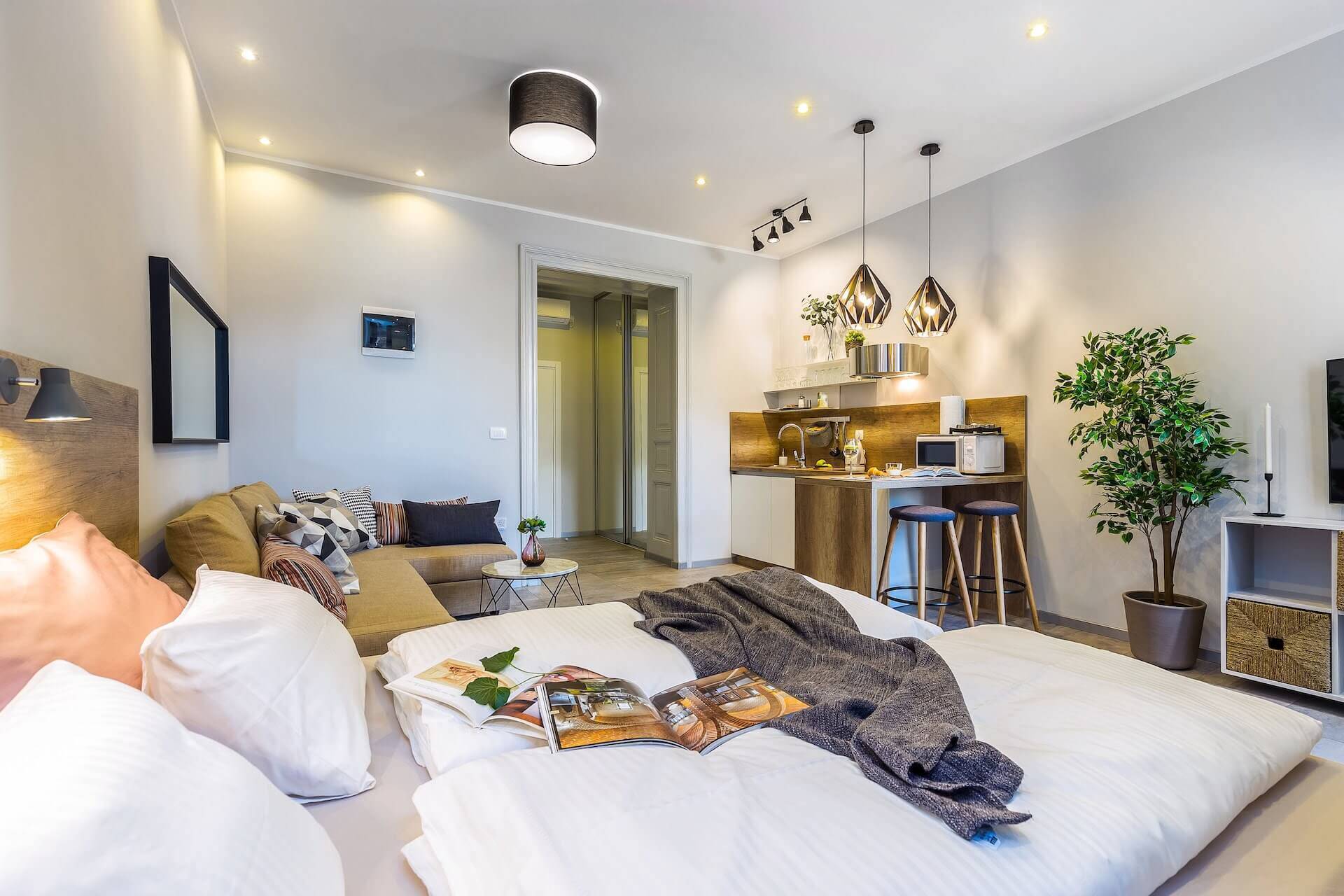 Rijeka-Studio-Apartment-Druzy-Crystal-HEADER3