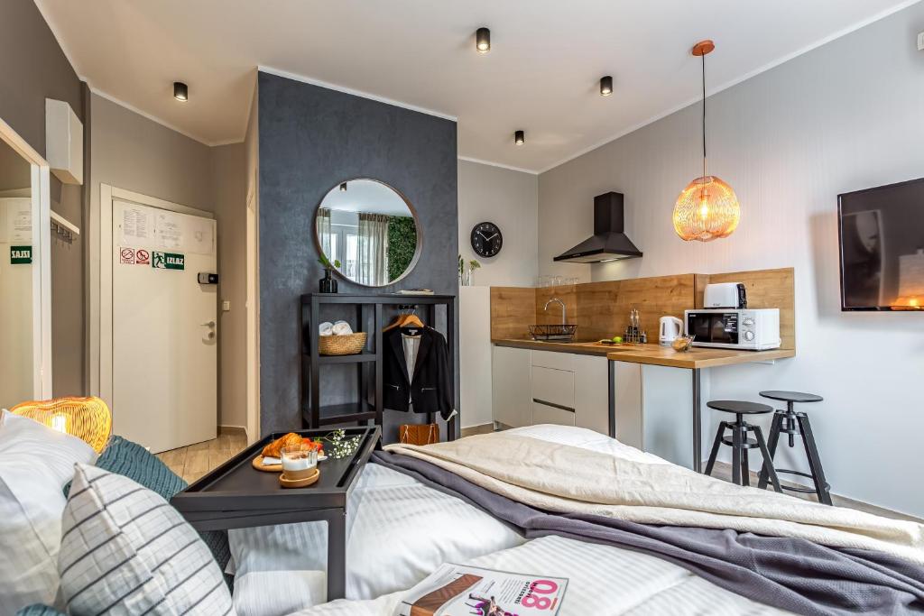 b0249251-4848-4a90-913f-e9eddea589c6