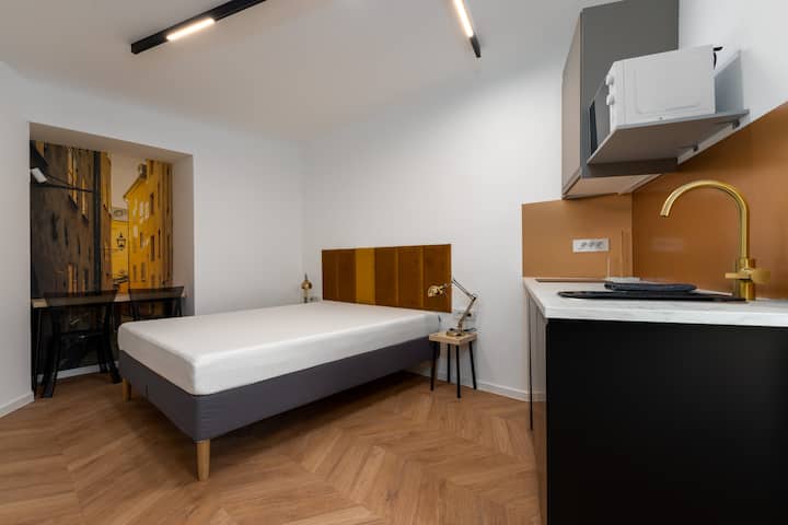 e428cea8-0b6c-44e6-b84d-a5bf66c64620